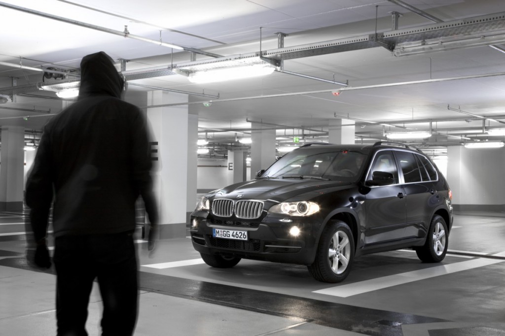 Основные меры защиты автомобиля BMW от угона
